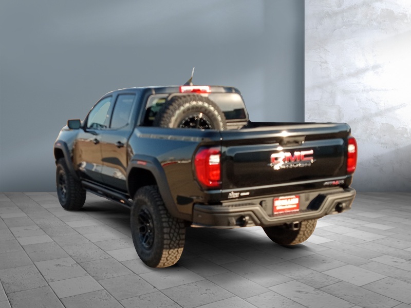 2024 GMC Canyon