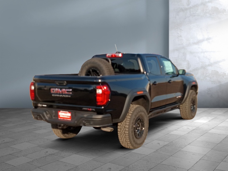 2024 GMC Canyon