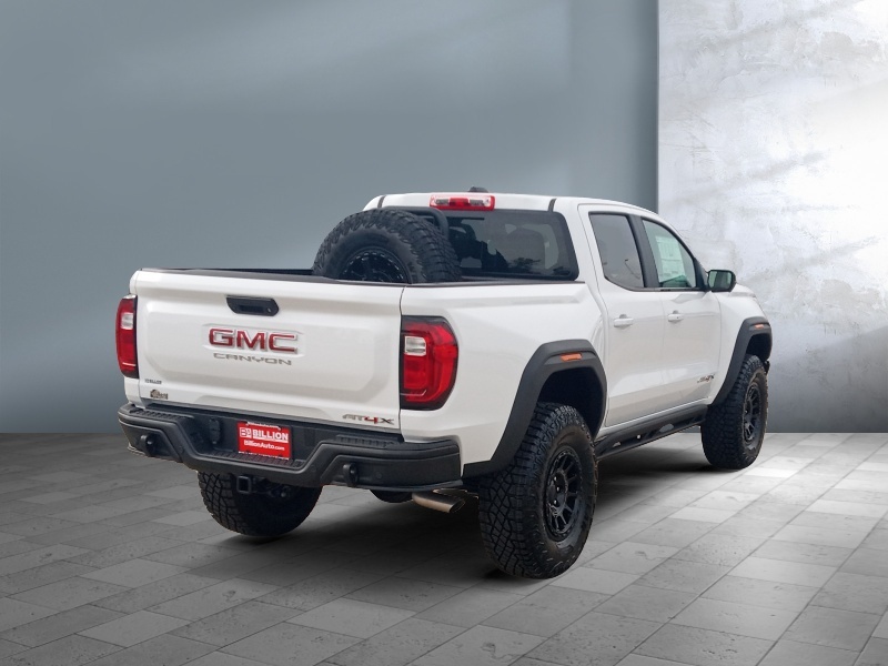 2024 GMC Canyon