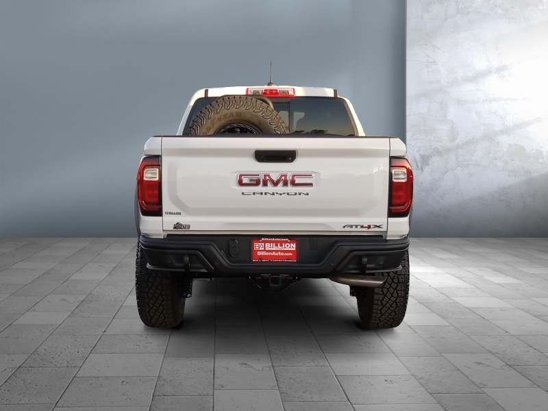 2024 GMC Canyon