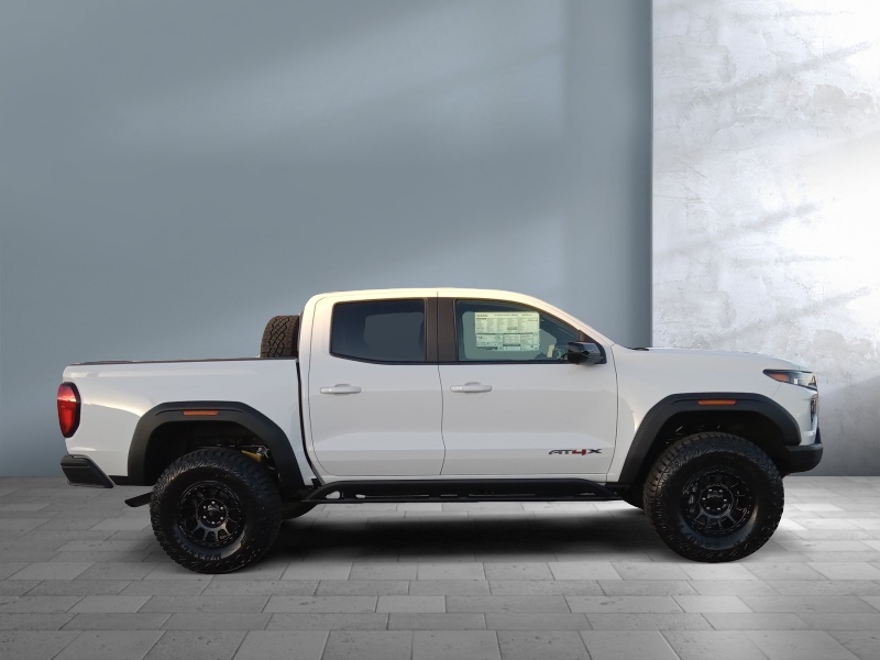 2024 GMC Canyon