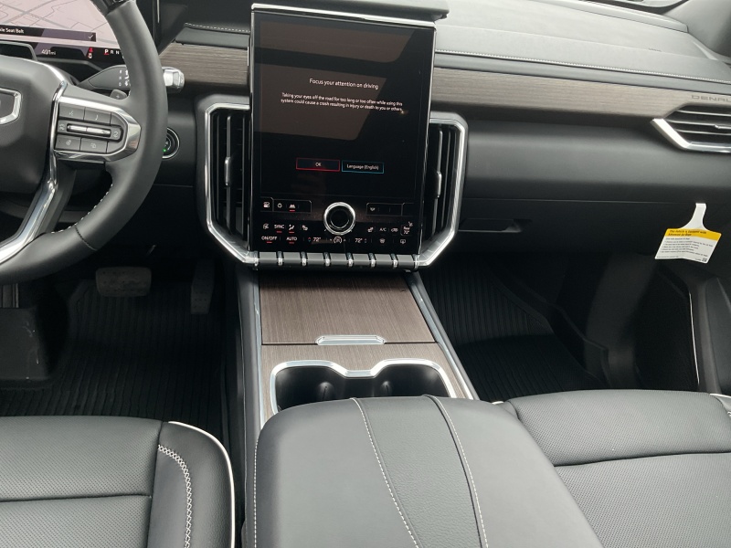2024 GMC Acadia