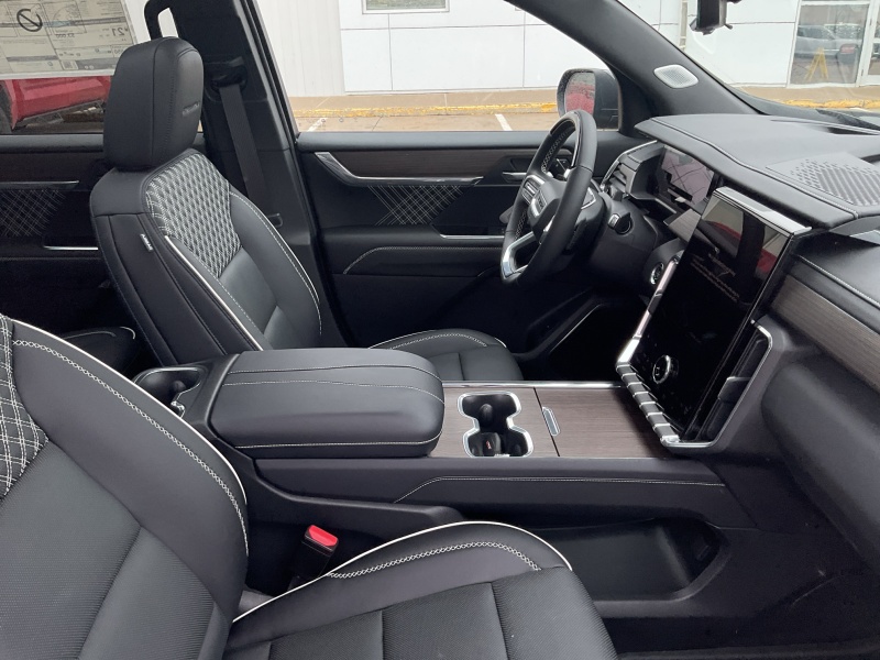 2024 GMC Acadia