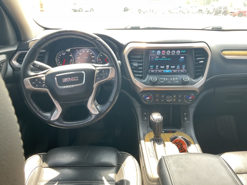 2017 GMC Acadia
