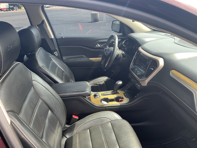 2017 GMC Acadia