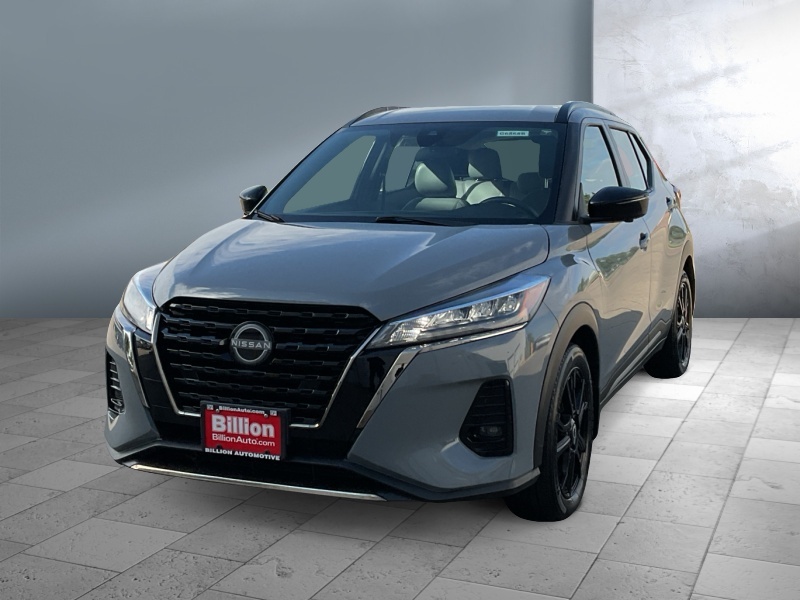 Used 2023 Nissan Kicks SR Cars