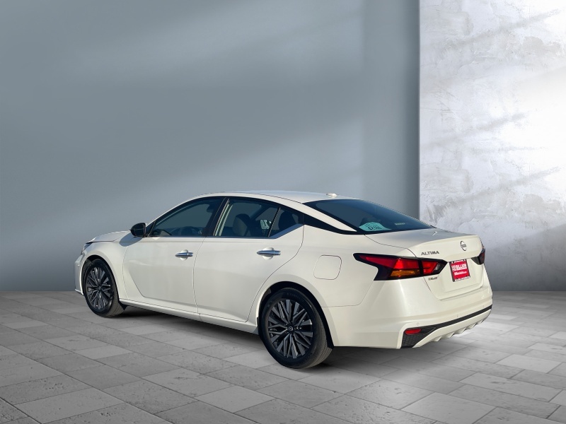 2025 Nissan Altima