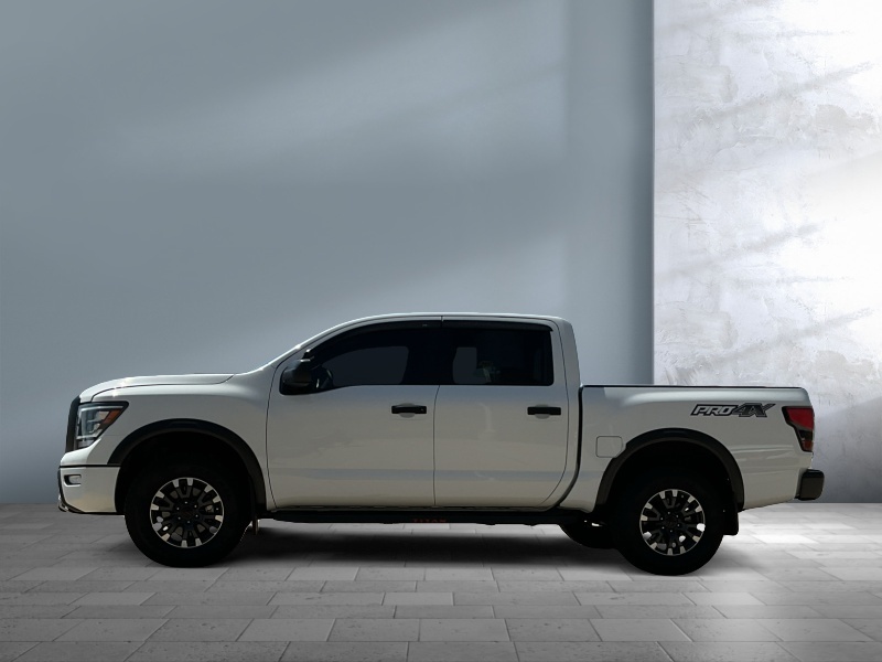 2024 Nissan Titan