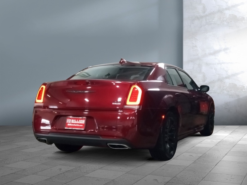 2022 Chrysler 300