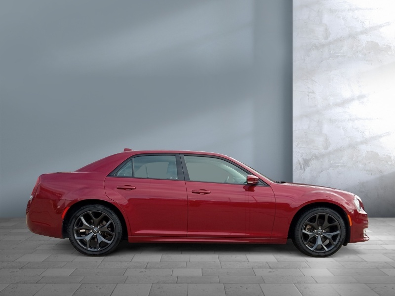 2022 Chrysler 300