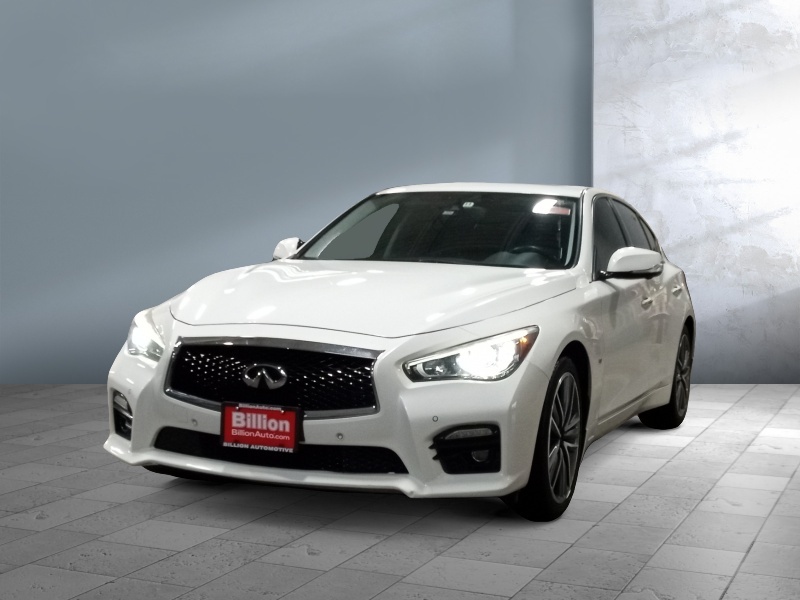 2015 INFINITI Q50