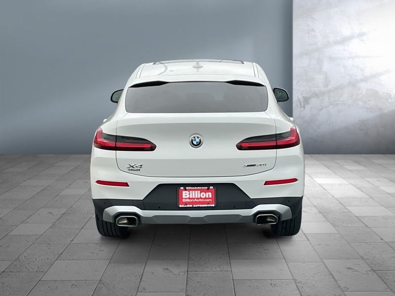 2025 BMW X4