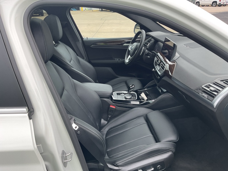 2025 BMW X4
