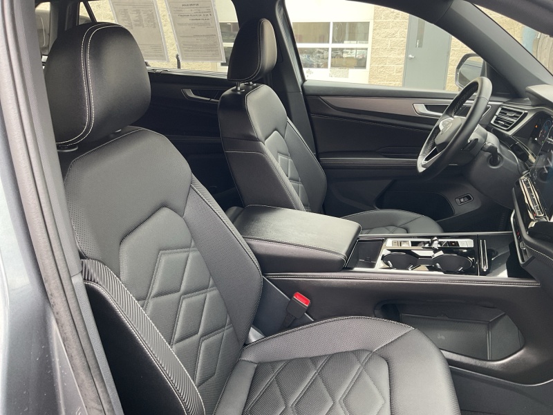 2025 Volkswagen Atlas Cross Sport