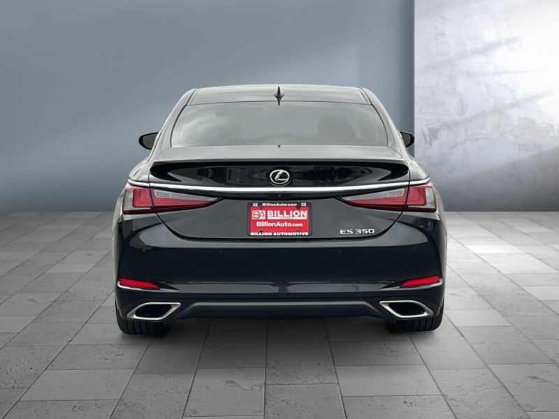 2024 Lexus ES