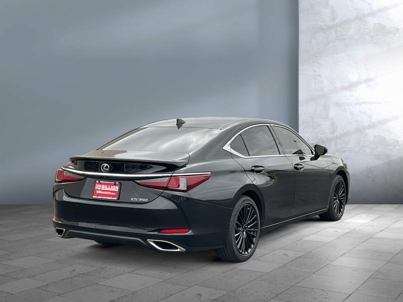 2024 Lexus ES