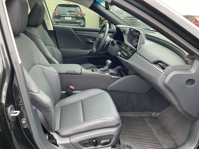 2024 Lexus ES