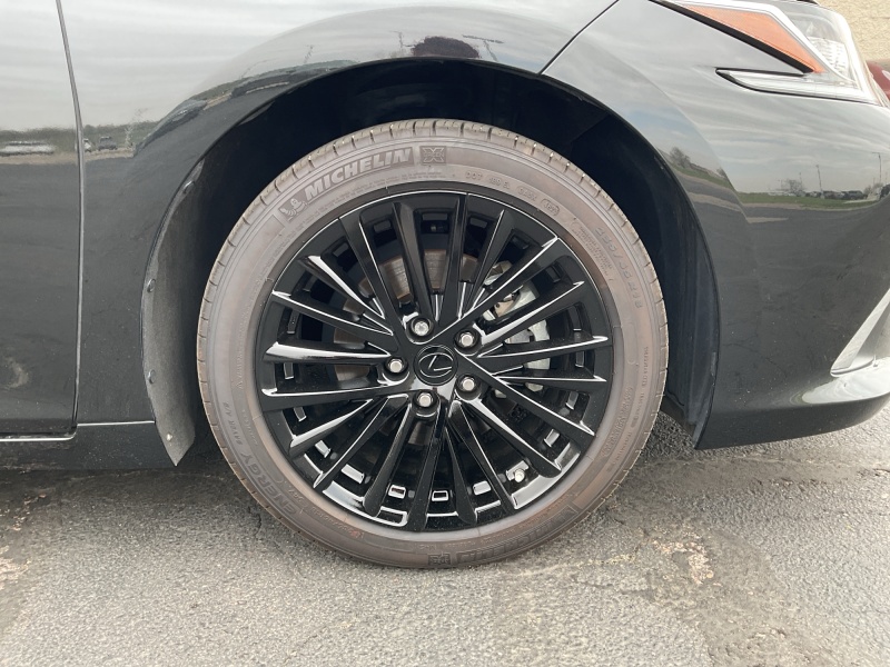 2024 Lexus ES