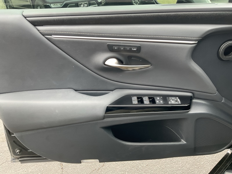 2024 Lexus ES