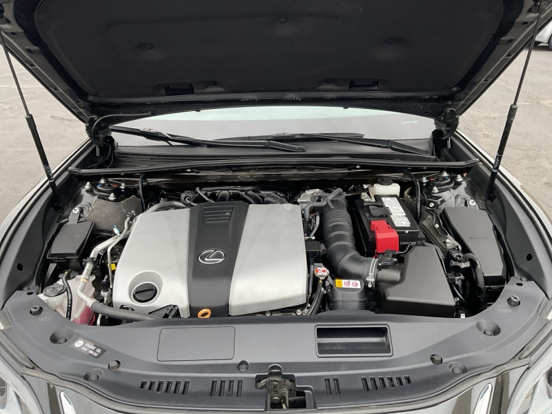 2024 Lexus ES