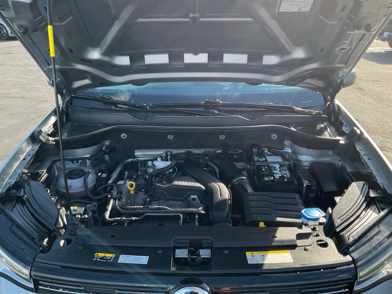 2025 Volkswagen Taos