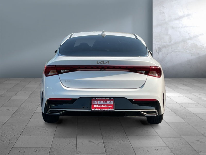 2023 Kia K5
