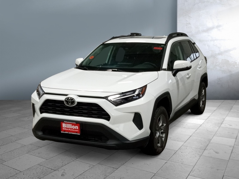 Used 2024 Toyota RAV4 XLE Crossover