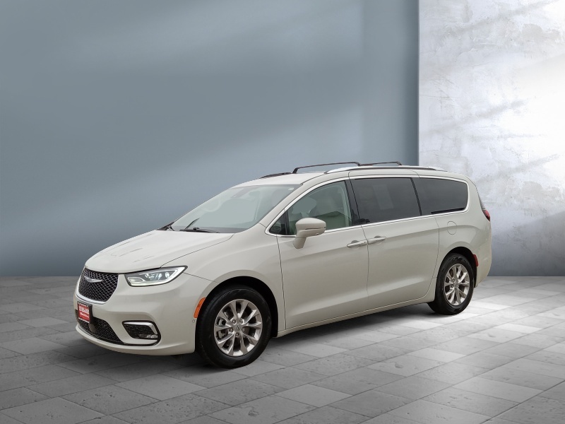 Used 2021 Chrysler Pacifica Touring L Van