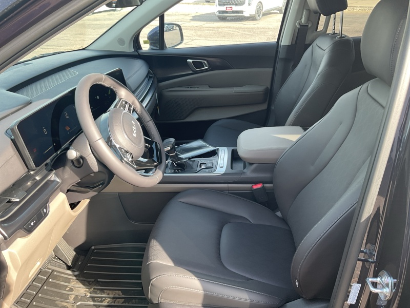 2025 Kia Carnival