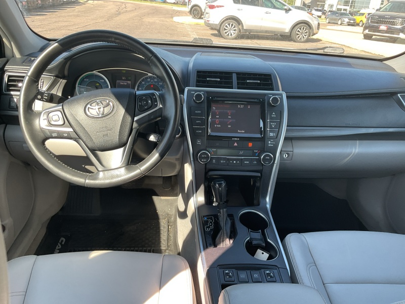 2016 Toyota Camry Hybrid
