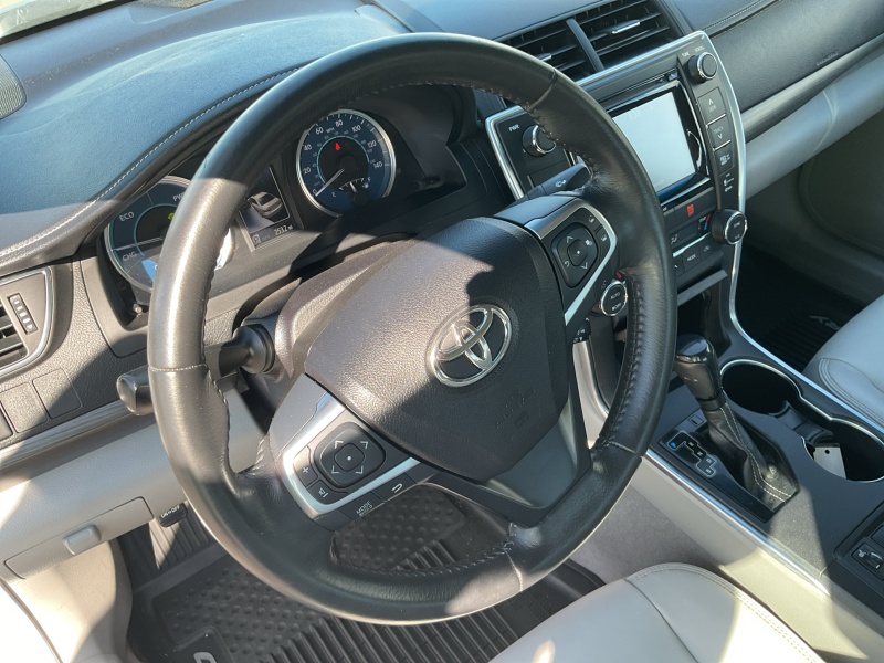 2016 Toyota Camry Hybrid