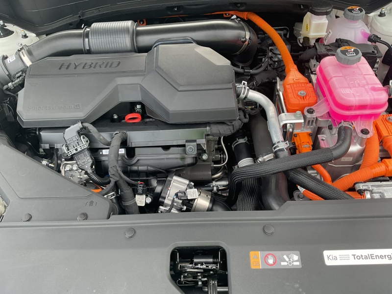 2025 Kia Sportage Hybrid