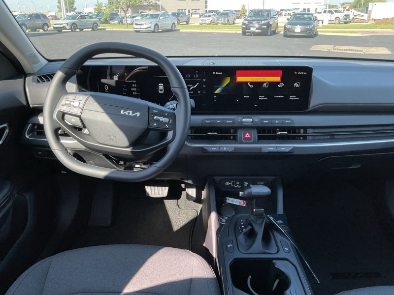 2025 Kia K4