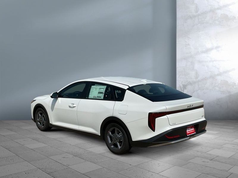 2025 Kia K4