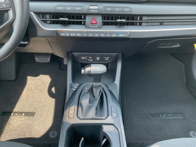 2025 Kia K4