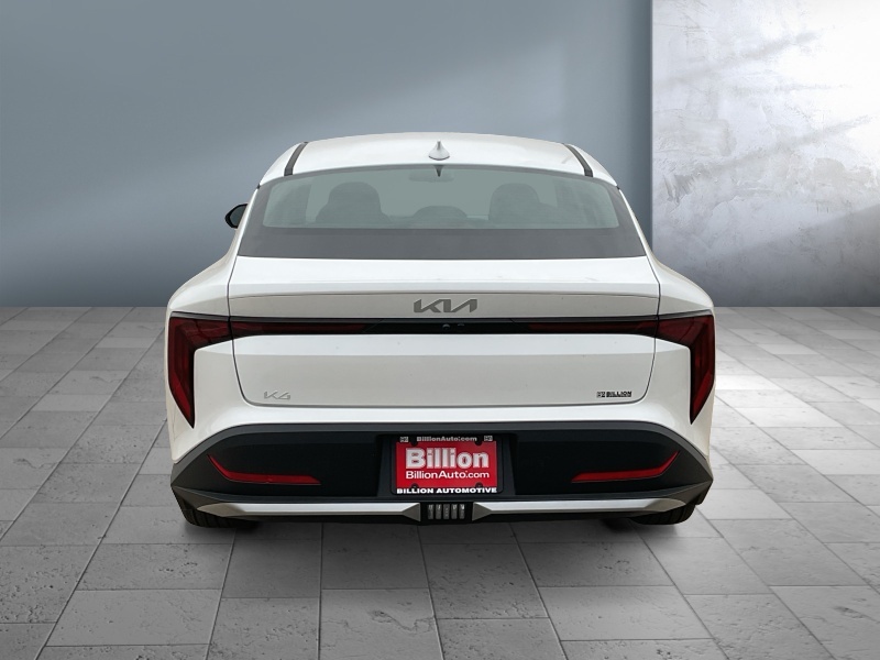 2025 Kia K4
