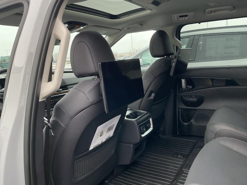 2026 Kia Carnival Hybrid