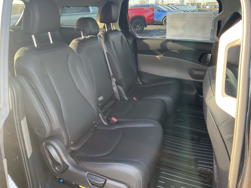 2026 Kia Carnival Hybrid