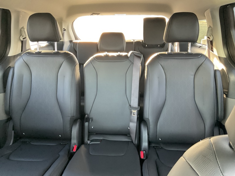 2026 Kia Carnival Hybrid