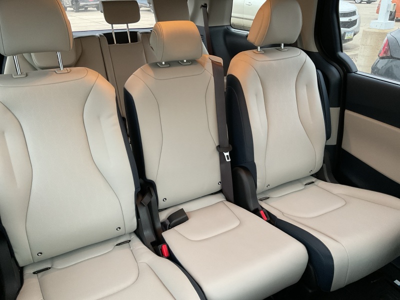 2026 Kia Carnival Hybrid