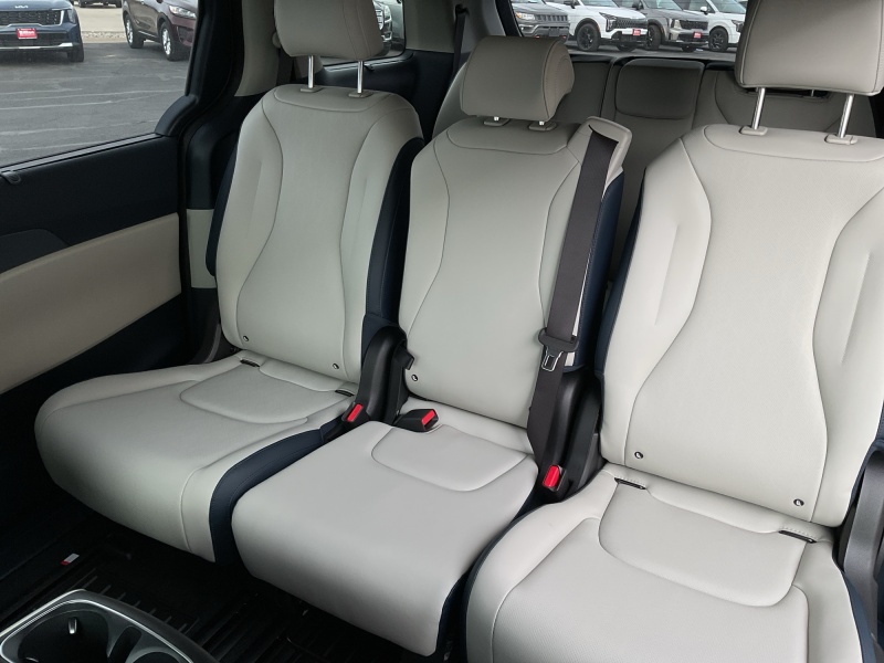 2026 Kia Carnival Hybrid