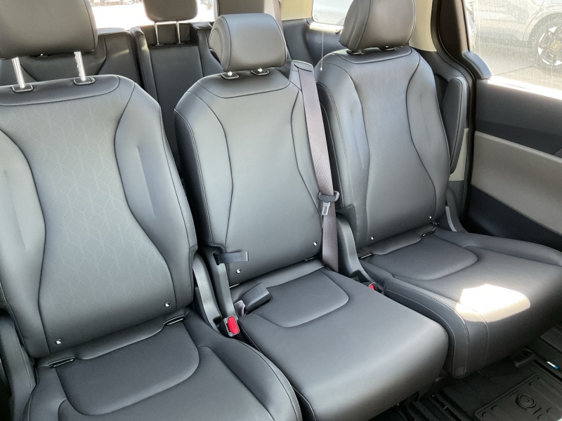 2026 Kia Carnival Hybrid