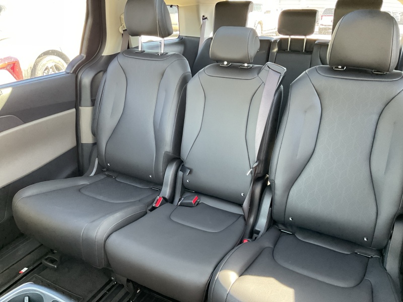 2026 Kia Carnival Hybrid