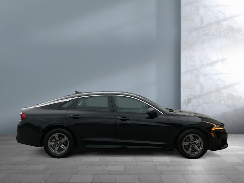 2023 Kia K5