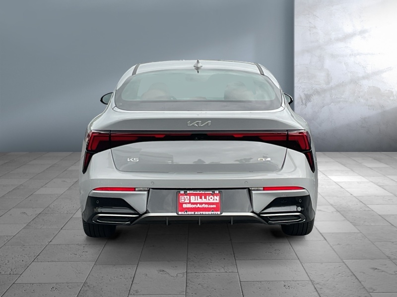 2026 Kia K5