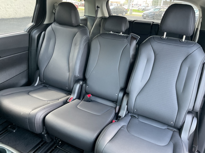 2027 Kia Carnival Hybrid