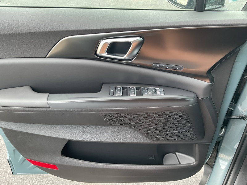 2027 Kia Carnival Hybrid