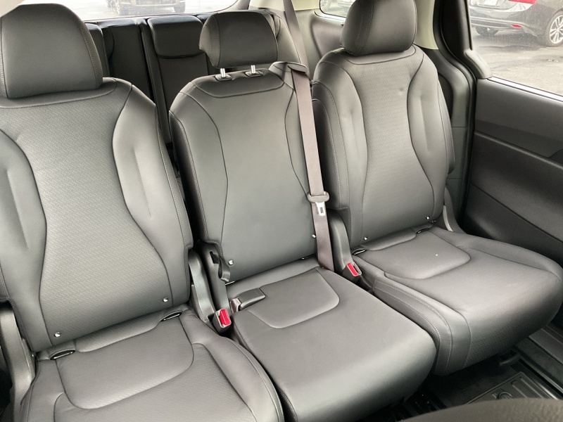 2027 Kia Carnival