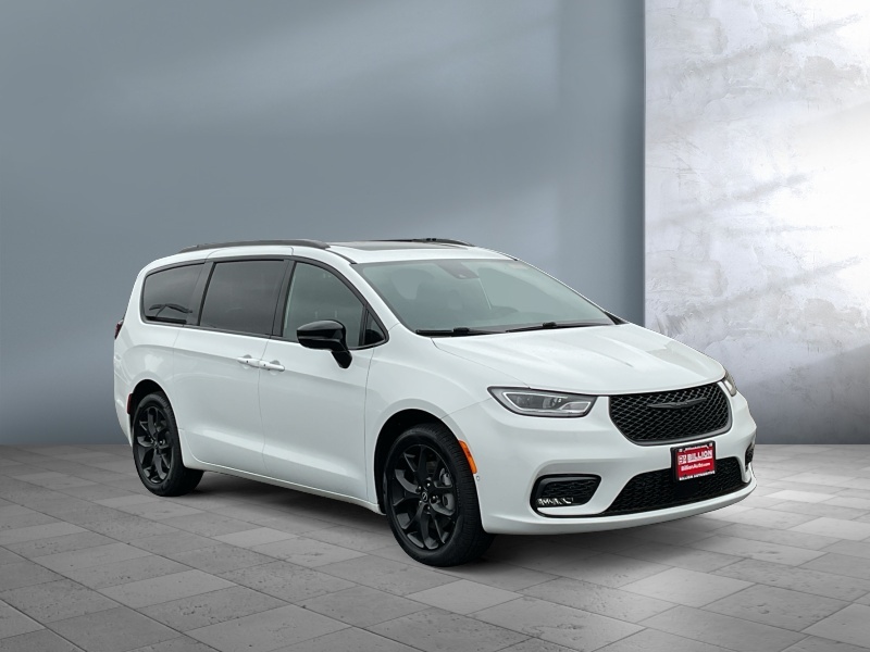 2026 Chrysler Pacifica