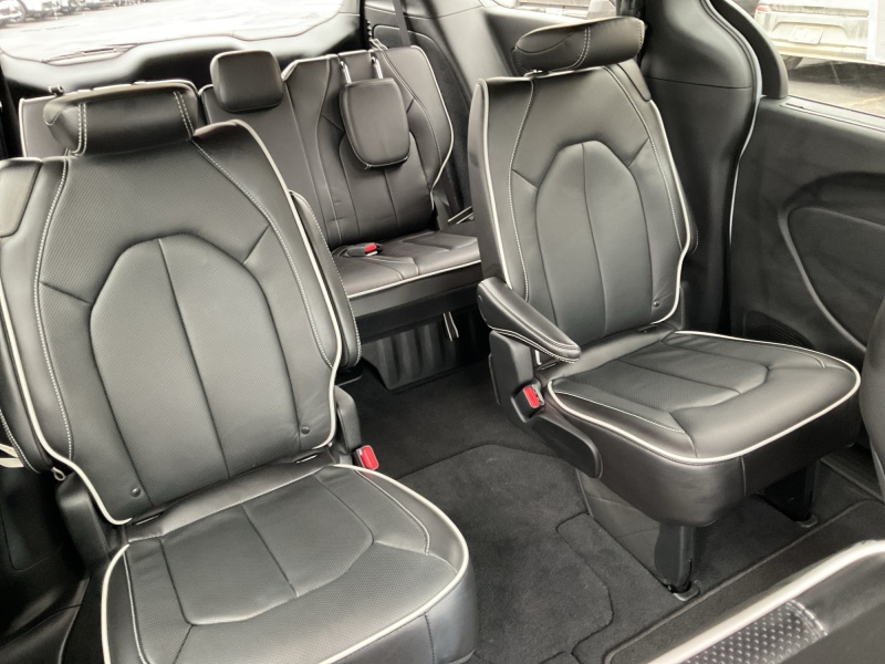 2026 Chrysler Pacifica